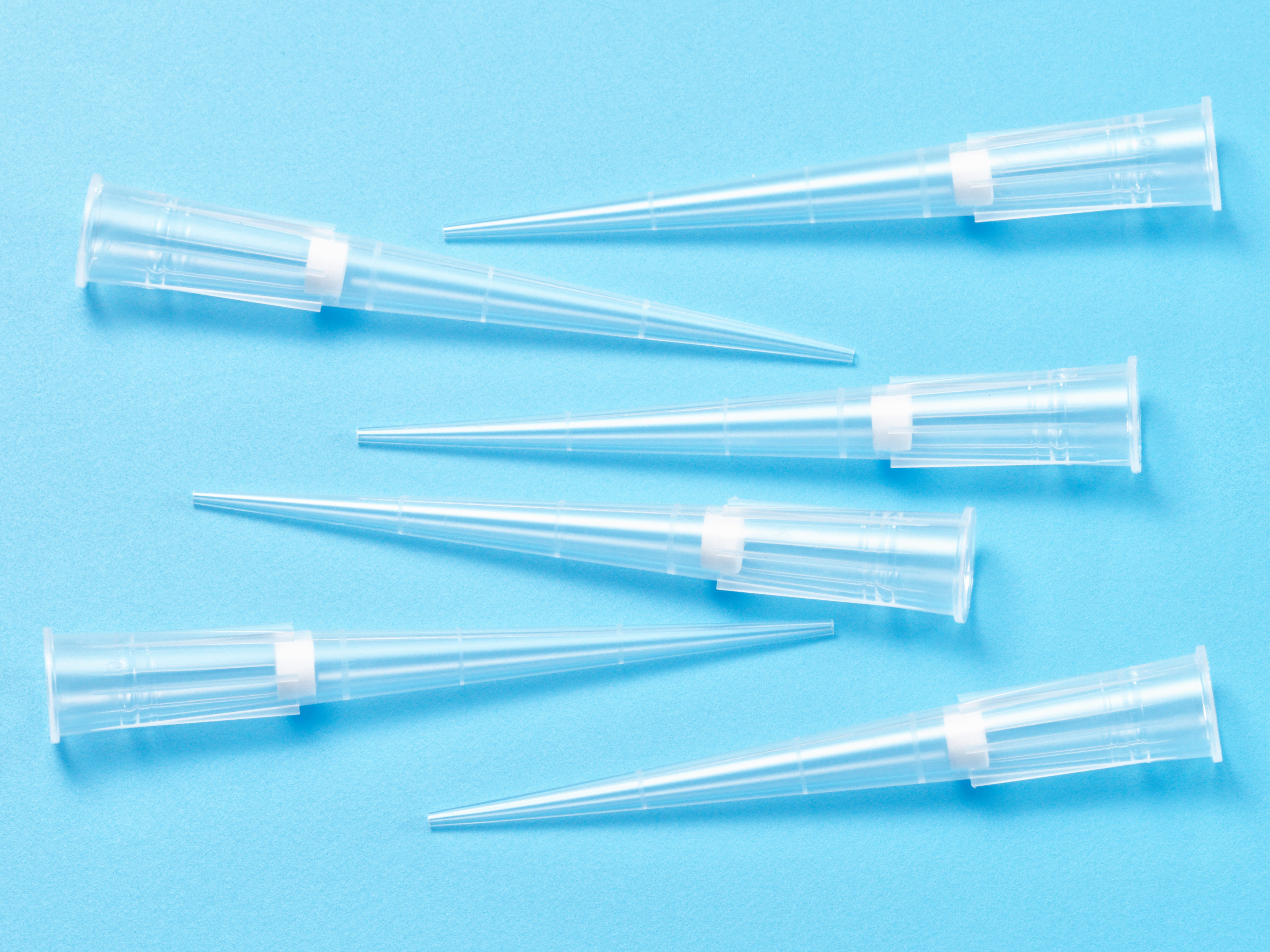 Наконечники для дозаторов с фильтром объем 10-100 мкл., 1000 штук в упаковке