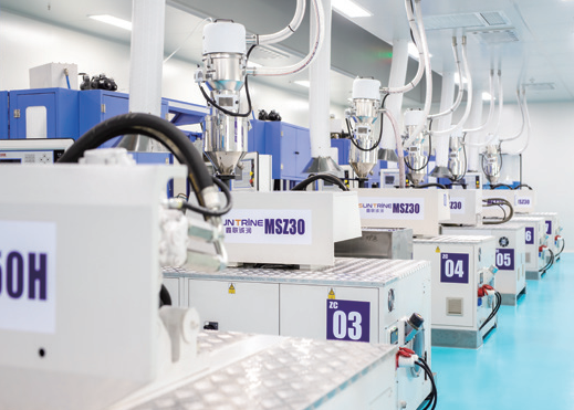 Цех с линией термопластавтоматов